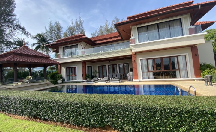 Villa for Rent in Laguna