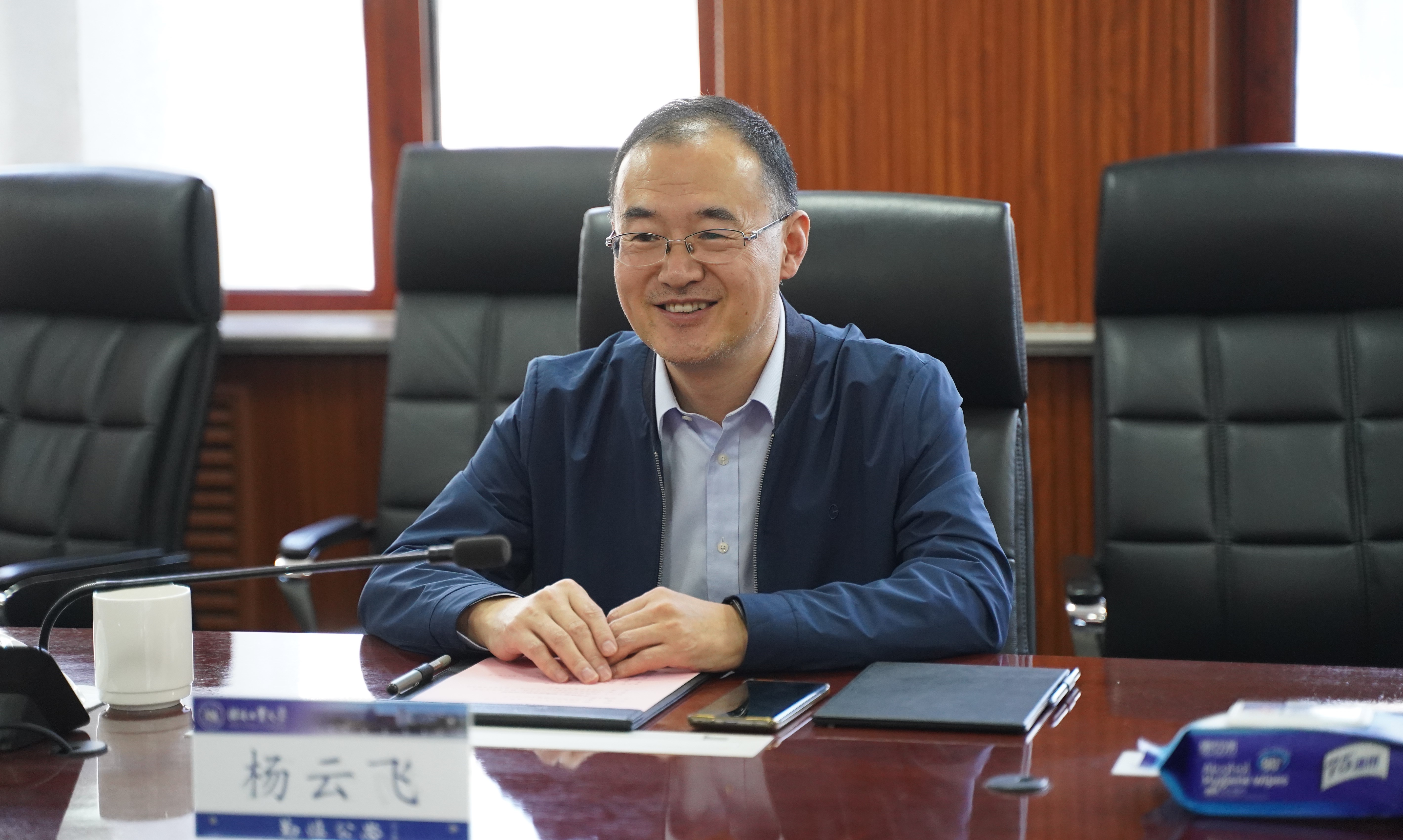 杨云飞.JPG